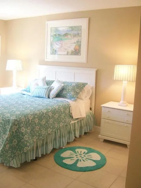 Hilton Head Resort Condo - 1 Mi To Shelter Cove! Hilton Head Island Apartment