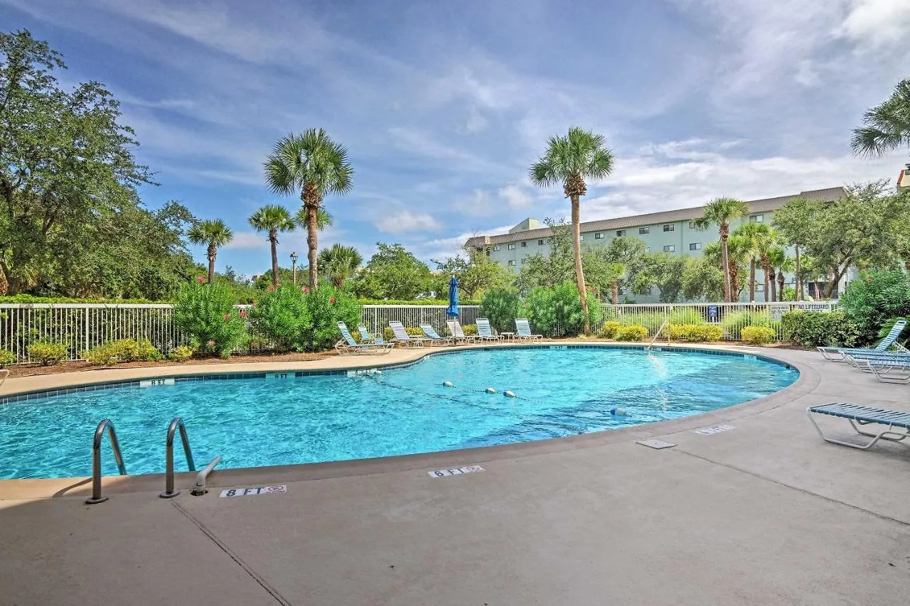 Hilton Head Resort Condo - 1 Mi To Shelter Cove! location